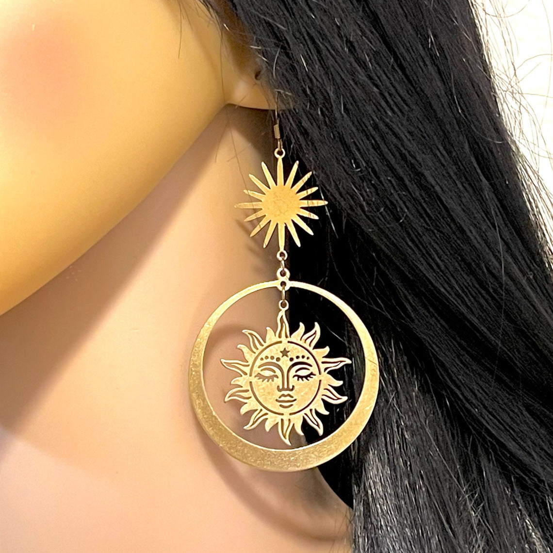 Wholesale Earring Metal Sun Moon MOQ≥2 JWE-ES-TingYue003